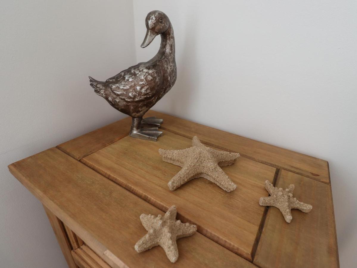 Charlotte'S Cottage Seahouses Bagian luar foto